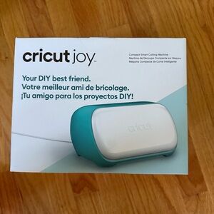 Cricut Joy Smart Cutting Machine - Teal and White with 2 card cutting mats!